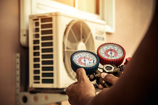 Professional Hvac Installation technician working in Northville, MI